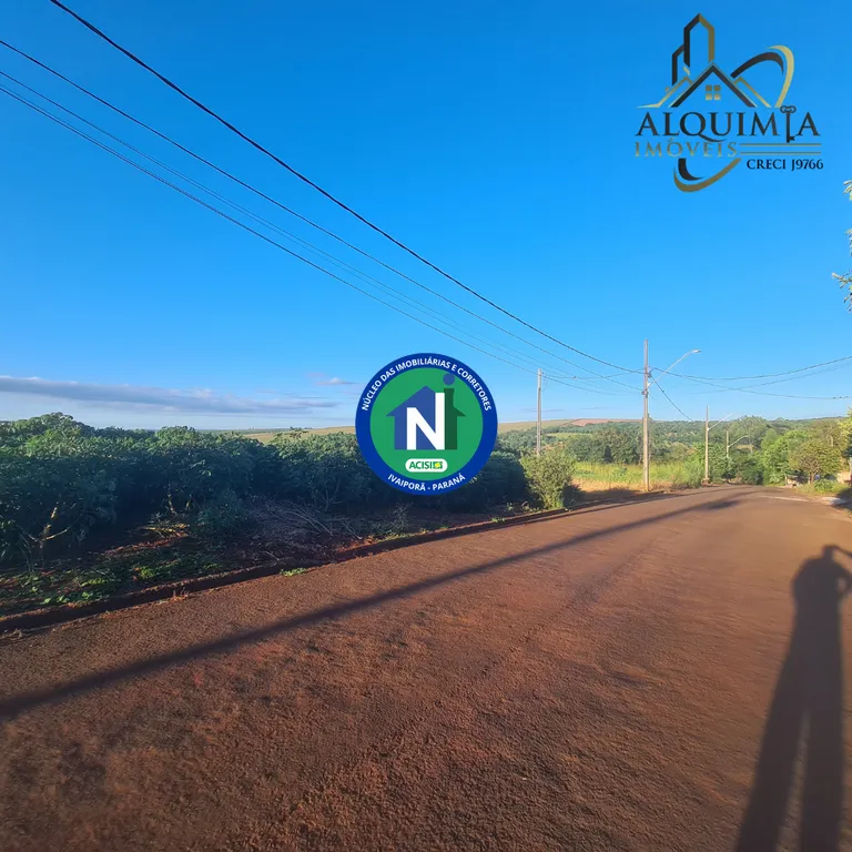 Terreno/Lote à Venda com 413m²