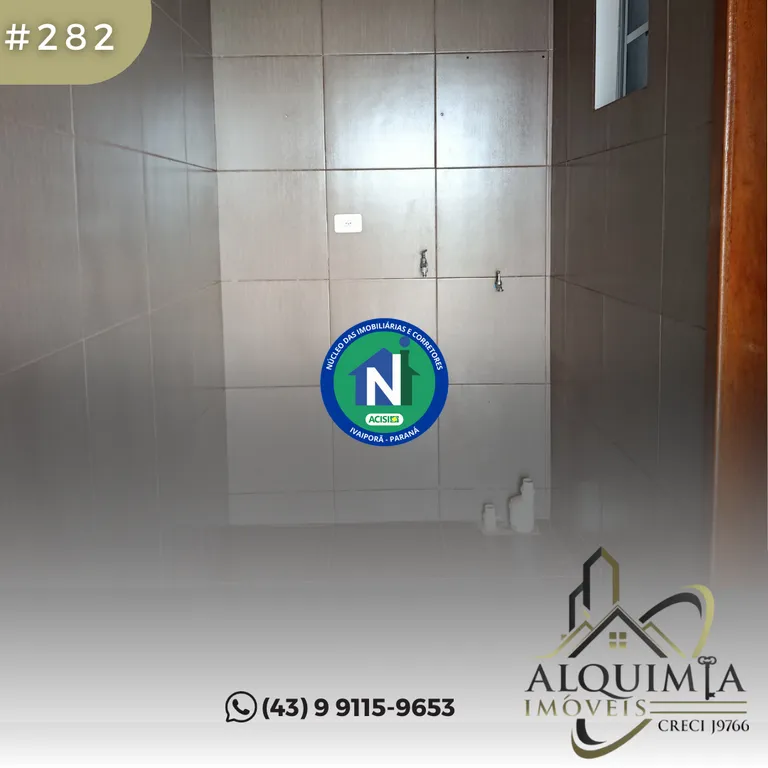 Sobrado à Venda com 2 quartos, 1 banheiro e 4 vagas — foto 2